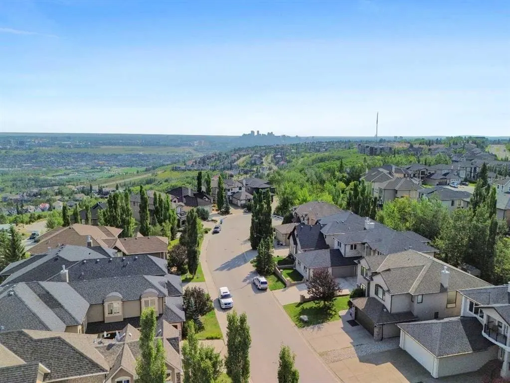 14 Coulee View SW — photo 3