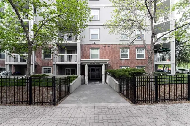 630 8 Avenue SE #104