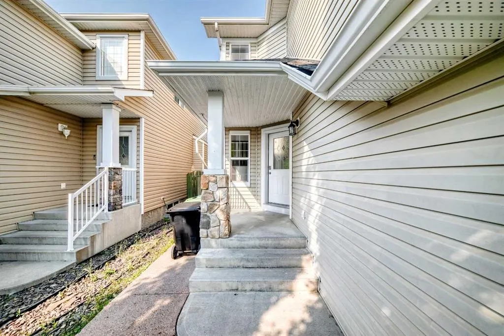 294 Cougar Plateau Way SW — photo 3