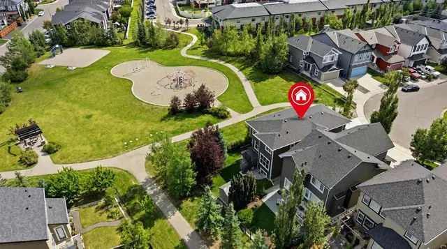 141 Evanspark Gardens NW