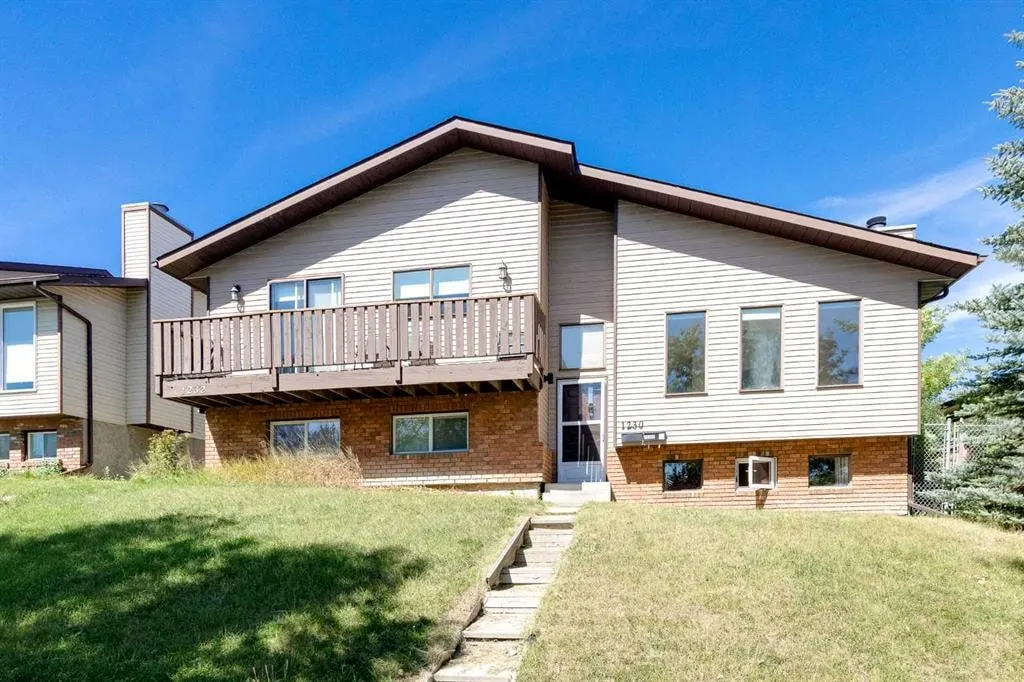 1230 Berkley Drive NW — photo 1