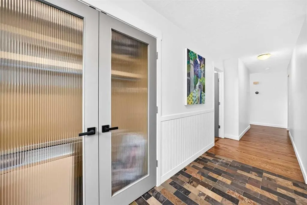 5839 Dalkeith Hill NW — photo 3