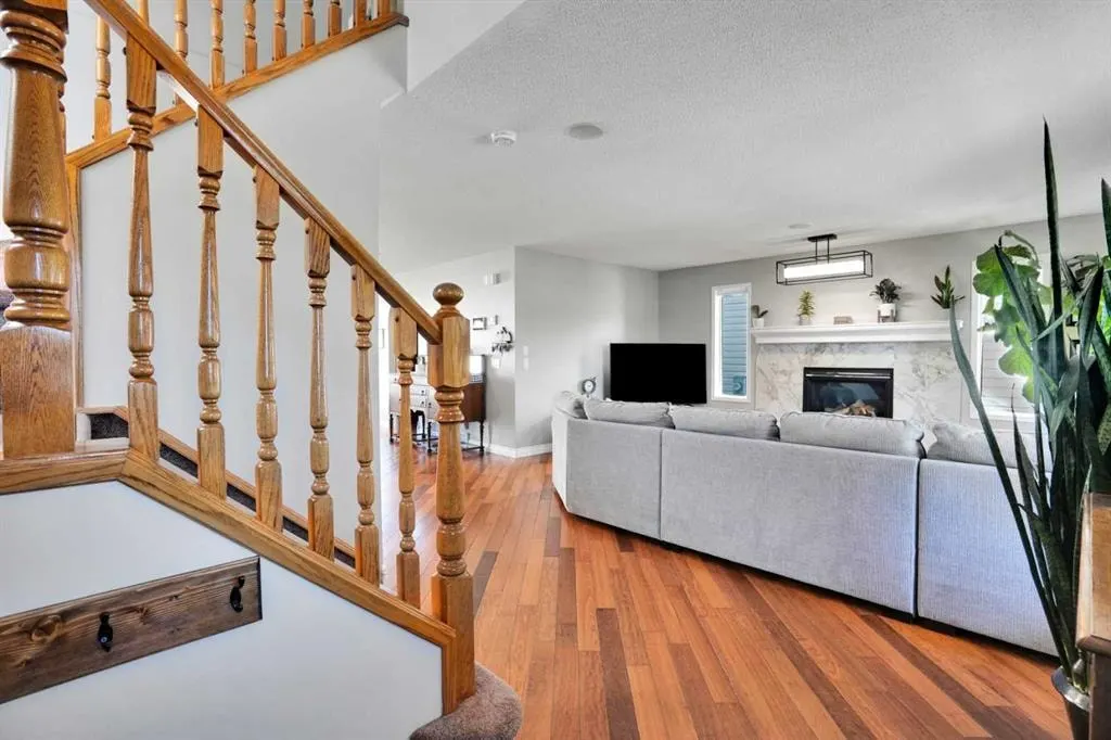 62 Prestwick Landing SE — photo 2