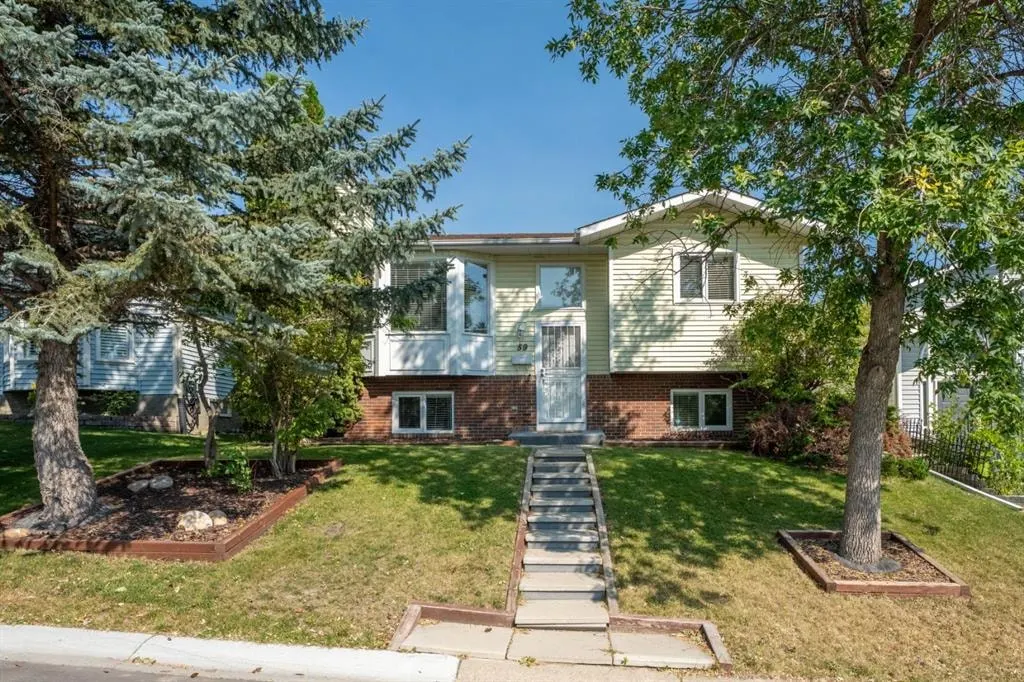 59 Macewan Park Road NW — photo 2