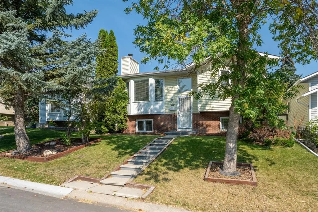 59 Macewan Park Road NW — photo 3
