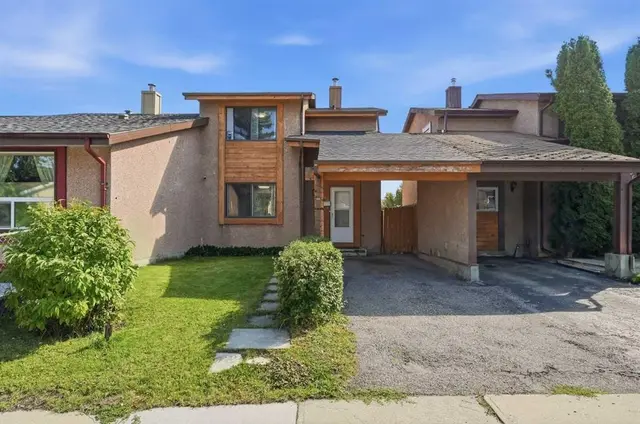 40 Pinecliff Close