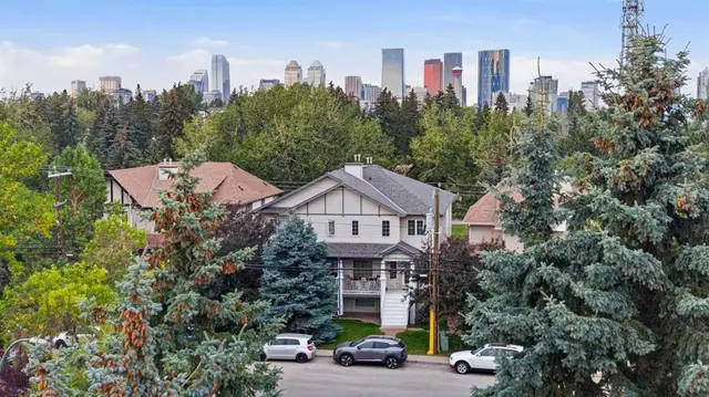 24 34 Avenue SW #2