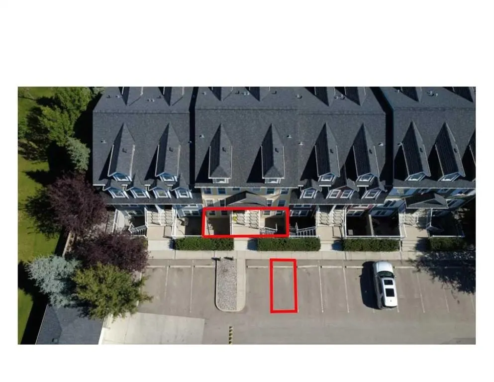 216 Mckenzie Towne Close SE — photo 3