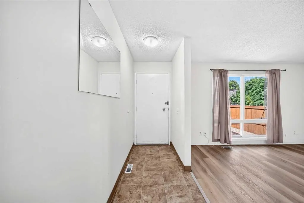 330 Canterbury Drive SW #130 — photo 3