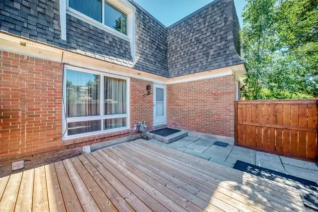 330 Canterbury Drive SW #130