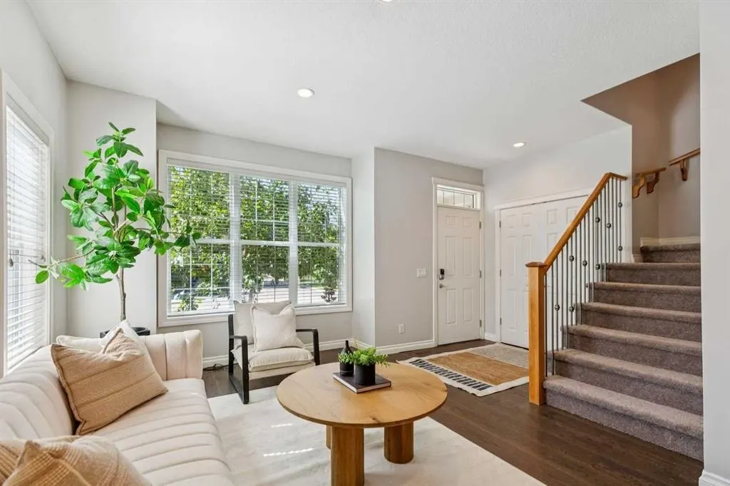 115 Couture Crescent SW — photo 2