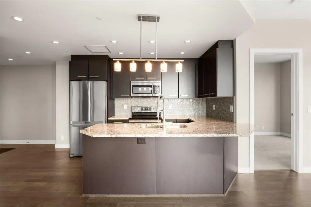 225 11 Avenue SE #2505 — photo 3