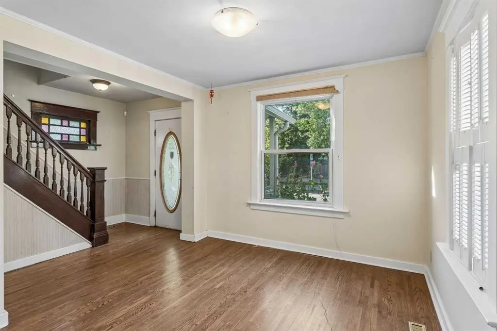 420 12 Avenue NW — photo 3