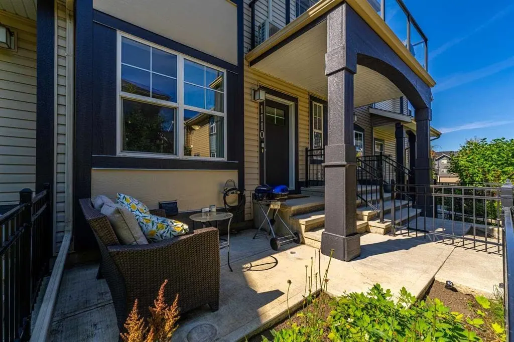 1110 Mckenzie Towne Row SE — photo 3