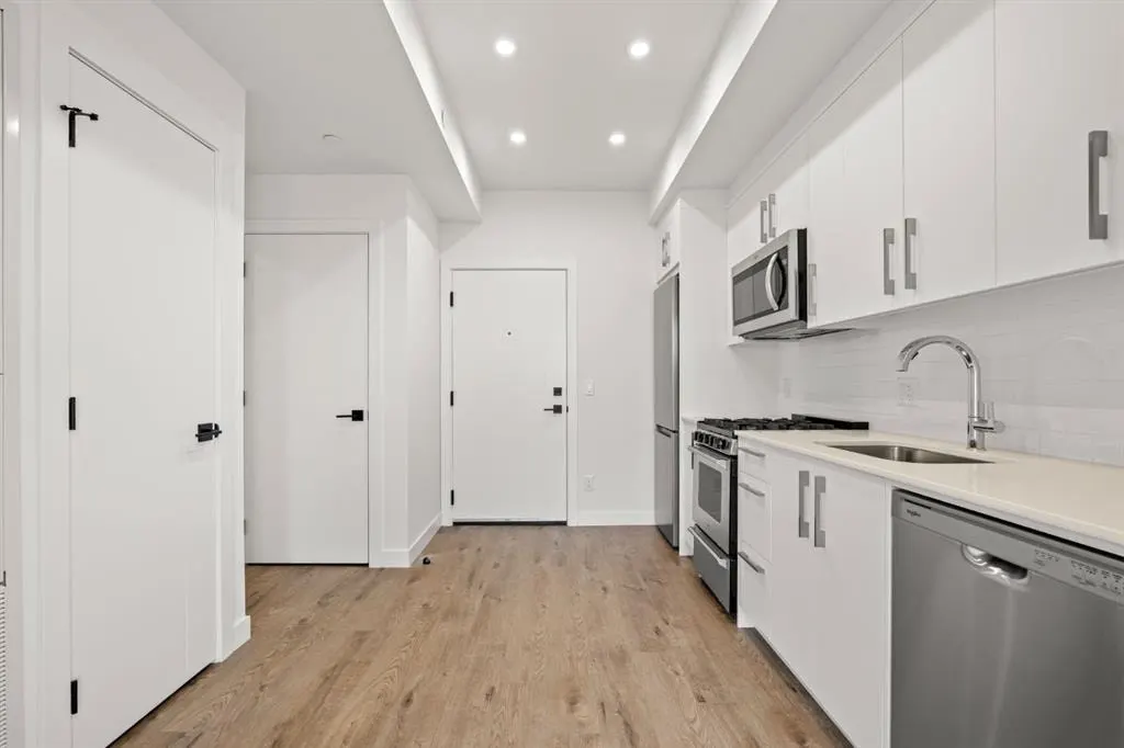 110 18A Street NW #502 — photo 3