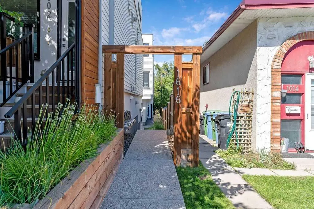 1616 24 Avenue NW #202 — photo 3