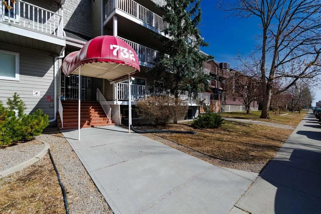 732 57 Avenue SW #403 — photo 2