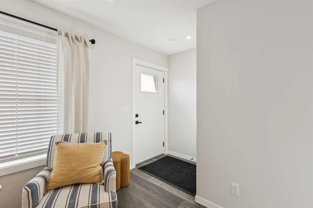 135 Mahogany Parade SE #1203 — photo 3