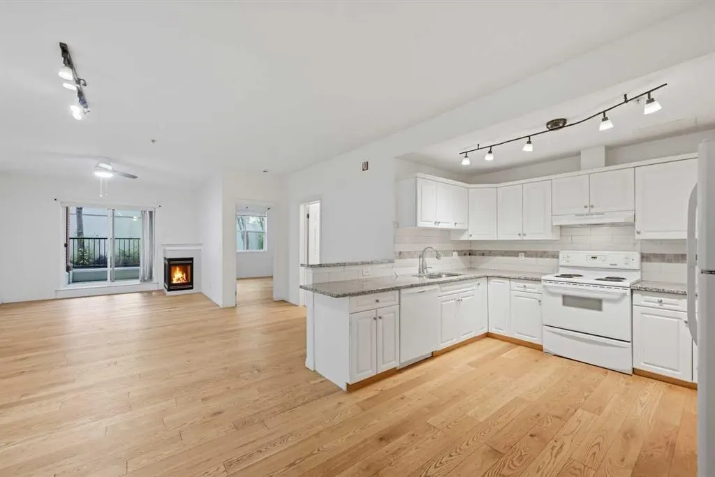 2134 Kensington Road NW #106 — photo 3