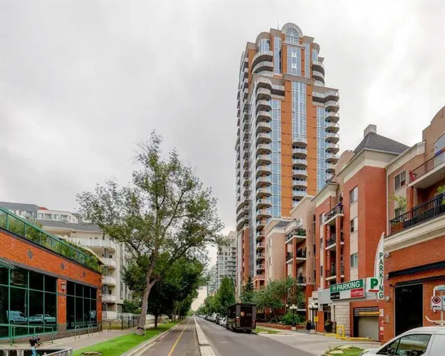 817 15 Avenue SW #601