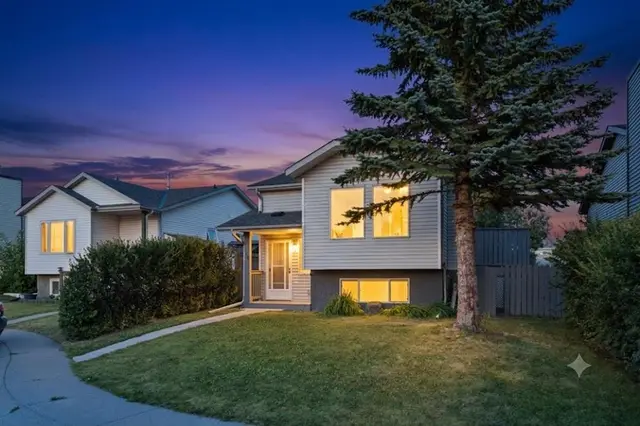 52 Erin Meadows Court SE