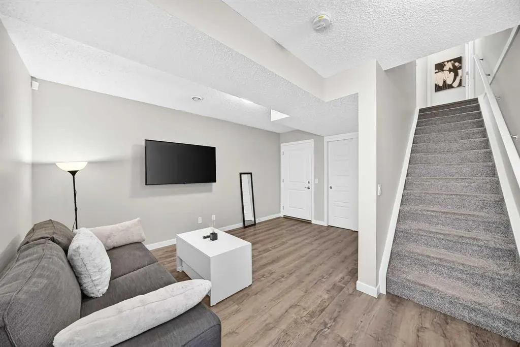 301 Redstone Boulevard NE #122 — photo 3