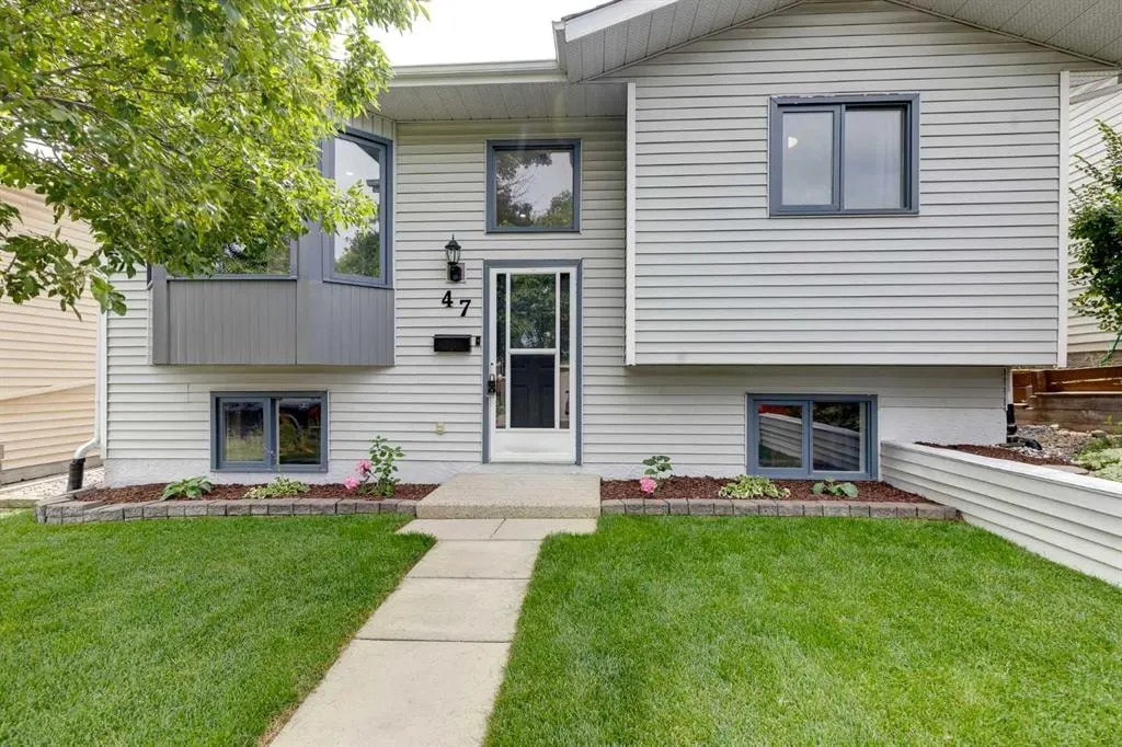 47 Macewan Meadow Link NW — photo 2