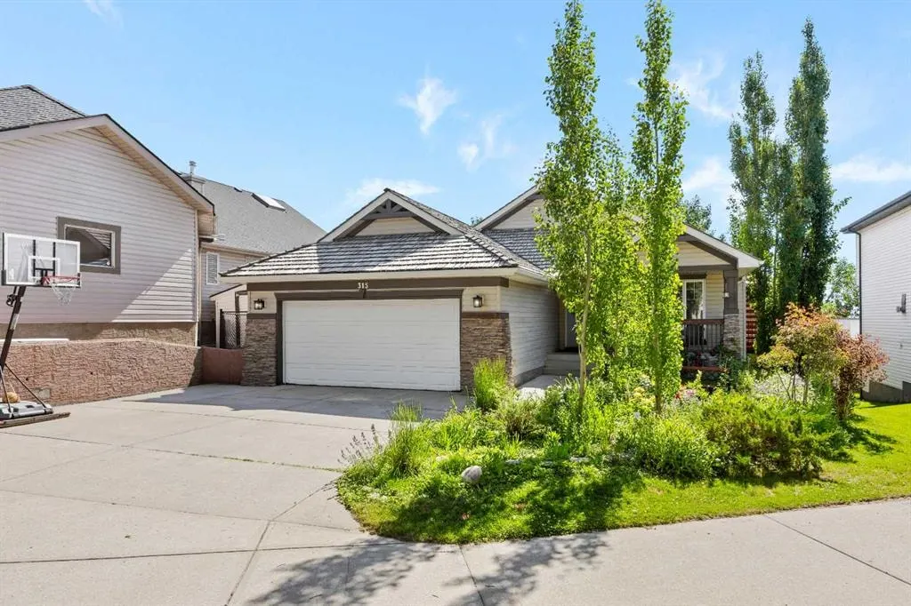315 Rocky Ridge Bay NW — photo 3