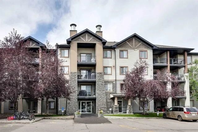 8 Bridlecrest Drive SW #1323