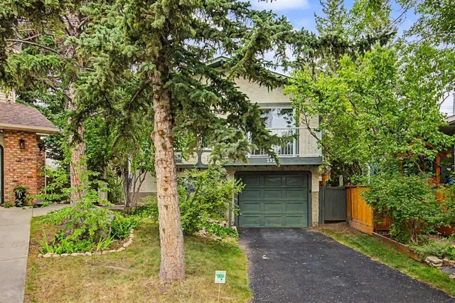 232 Sandstone Place NW