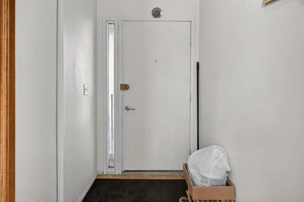 31 Templeby Way NE — photo 2
