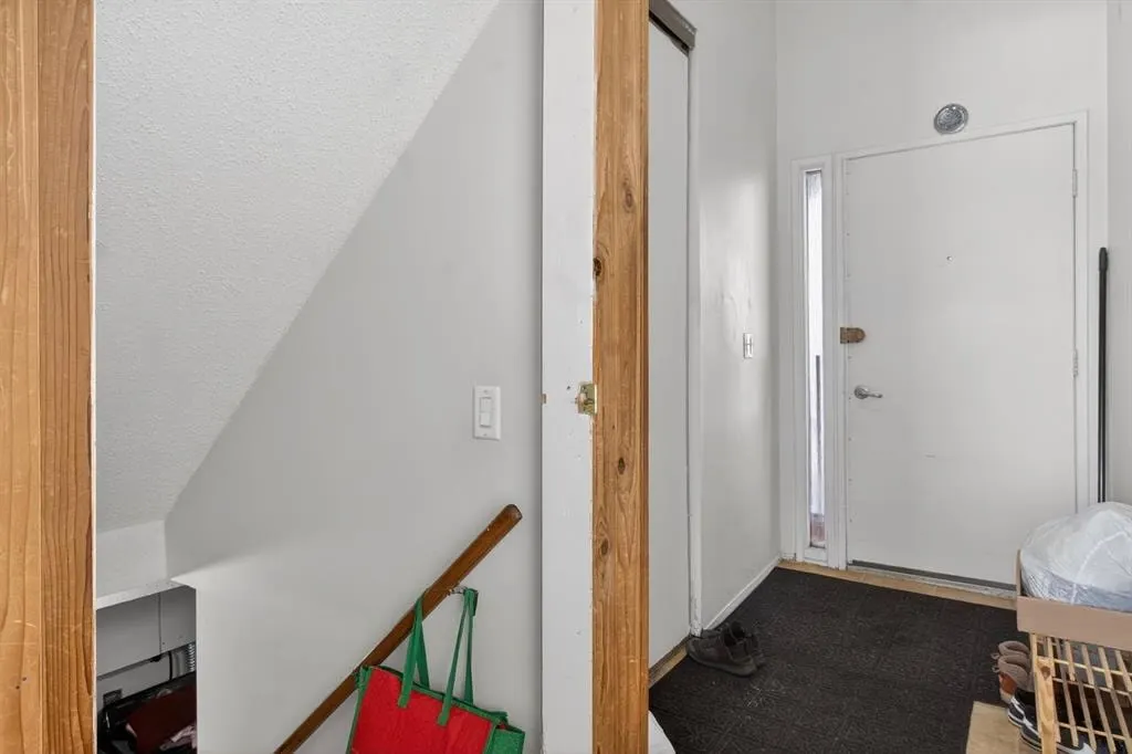 31 Templeby Way NE — photo 3