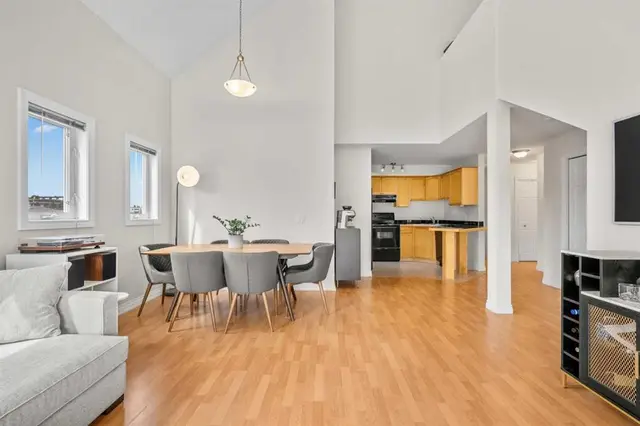1631 28 Avenue SW #407