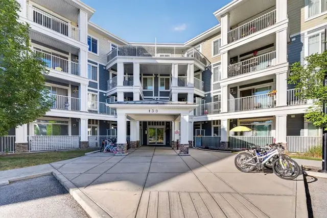 130 AUBURN MEADOWS View SE #313
