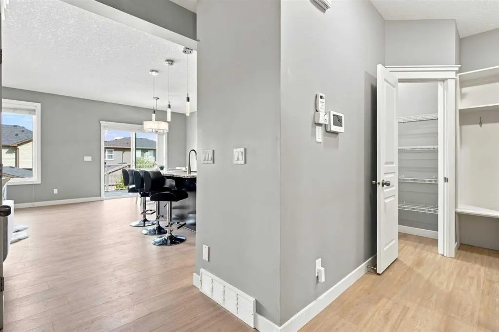 47 Evanscrest Way NW — photo 3