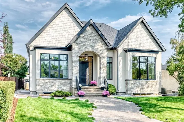 3743 36 Avenue SW, Calgary