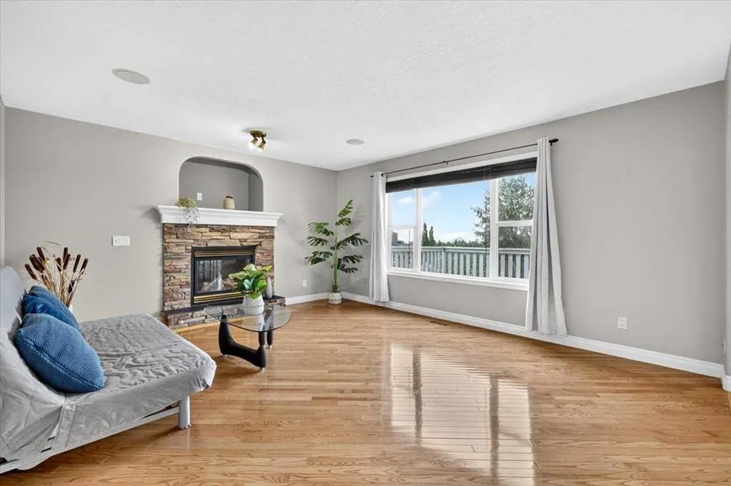 27 Arbour Stone Way NW — photo 2