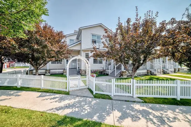 38 Country Village Landing NE
