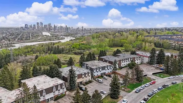 508 Cedar Crescent SW #301