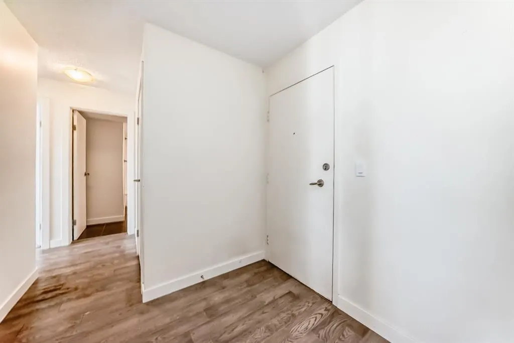 4455A Greenview Drive NE #302 — photo 3