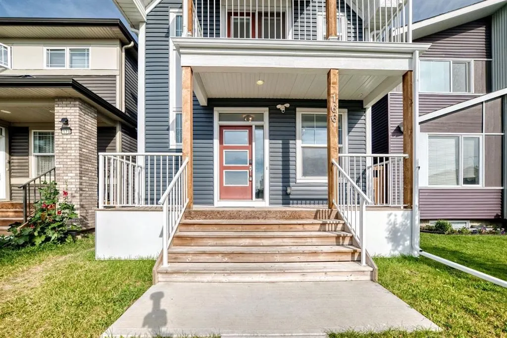 166 Howse Common NE — photo 2
