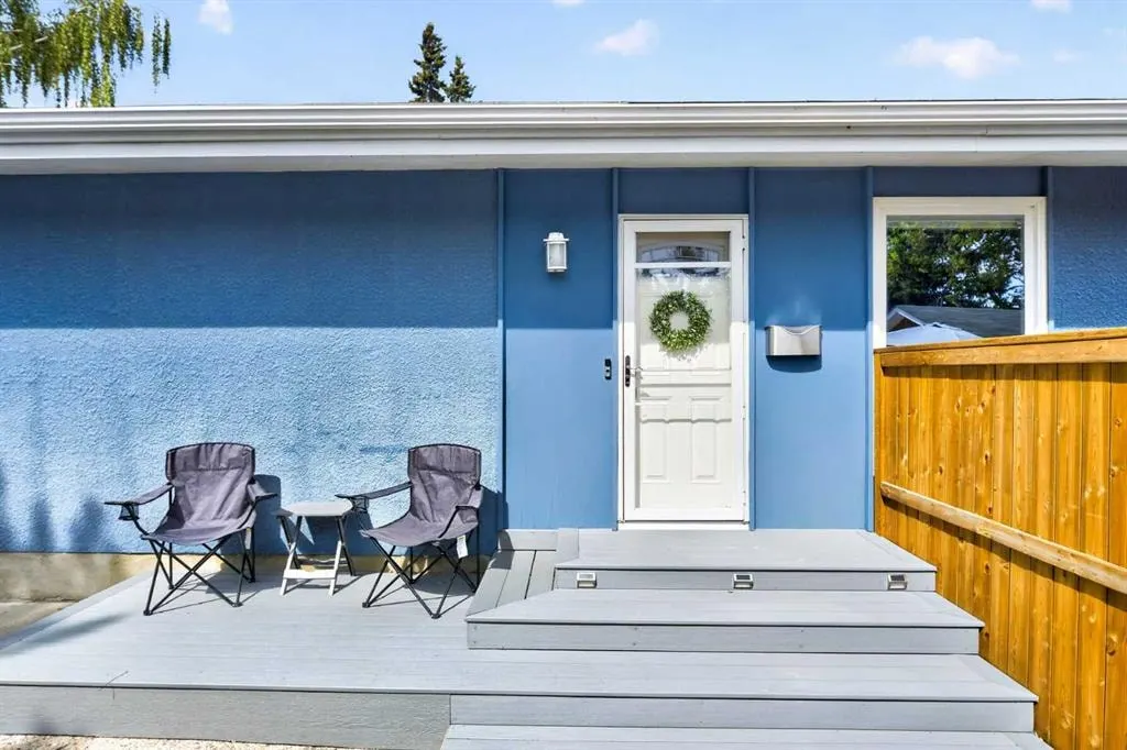 6516 Crowchild Trail SW — photo 3
