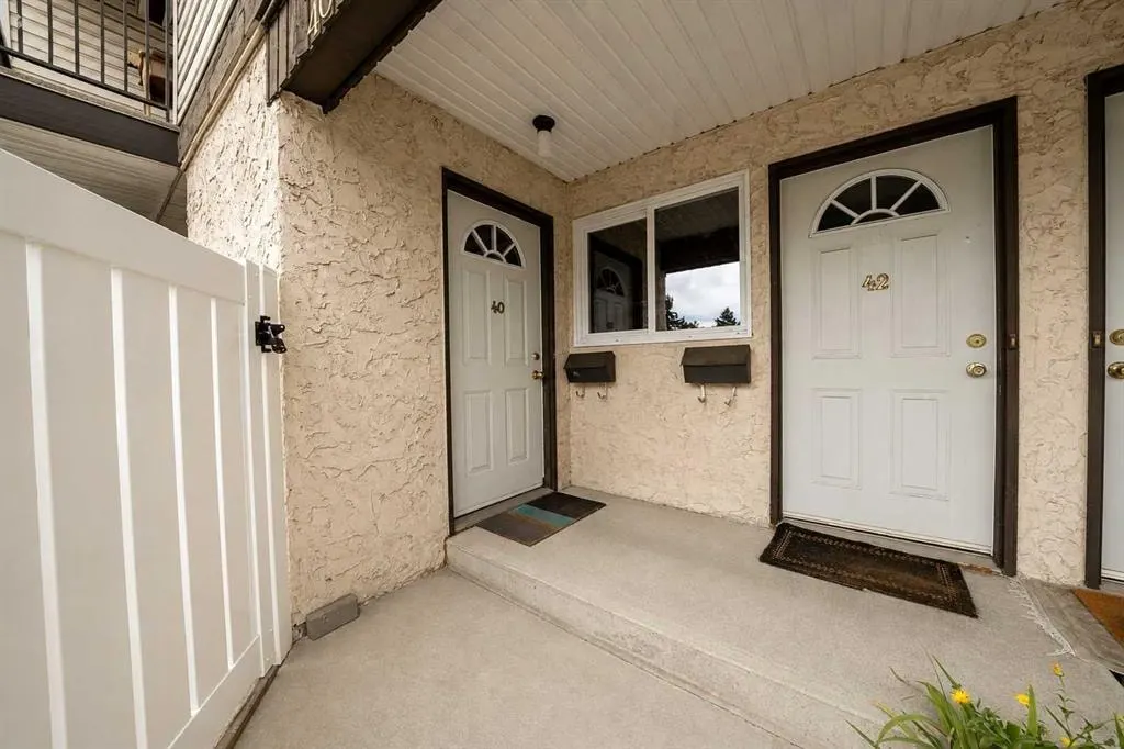 3745 Fonda Way SE #40 — photo 3