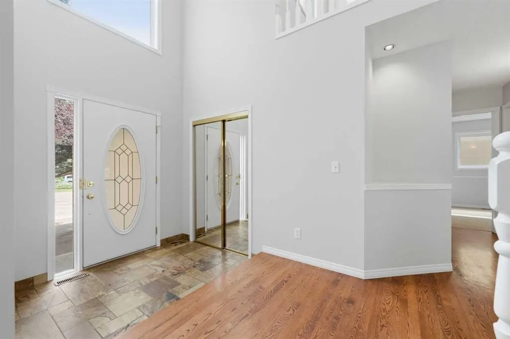 872 Sierra Morena Court SW — photo 2
