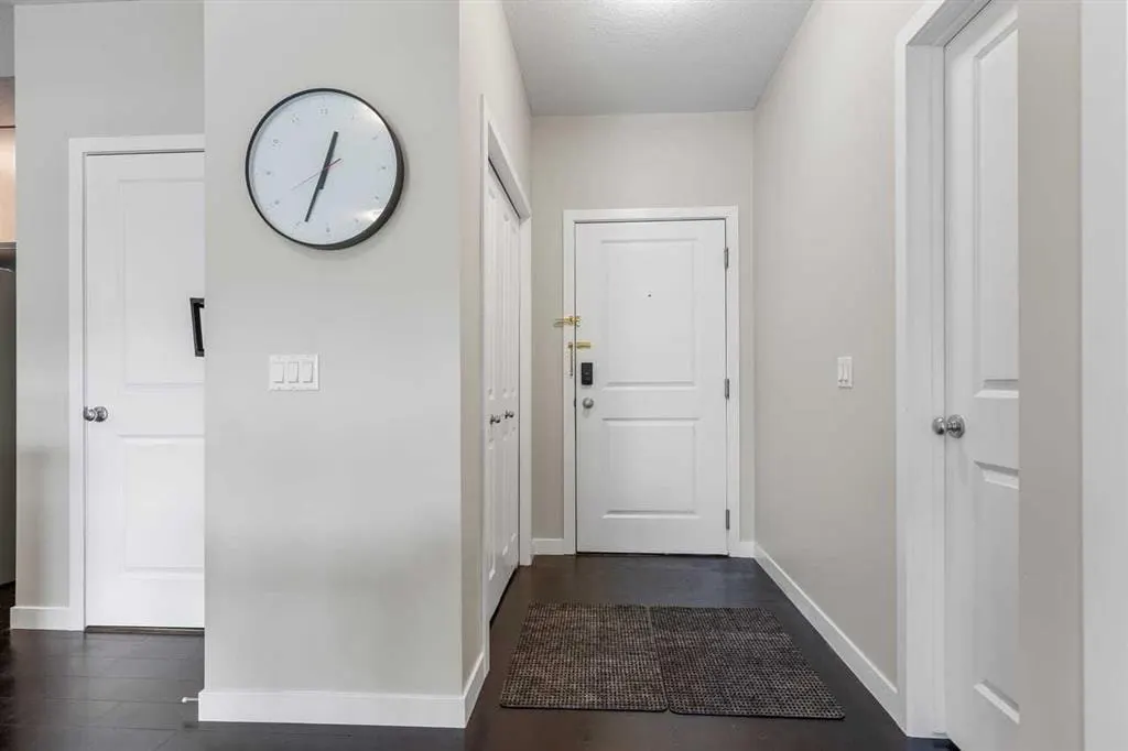 5305 32 Avenue SW #4201 — photo 2
