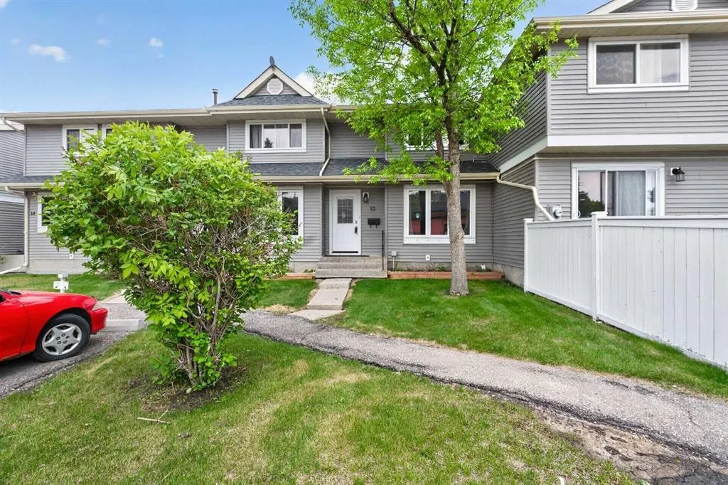 10 Falconer Terrace NE — photo 2