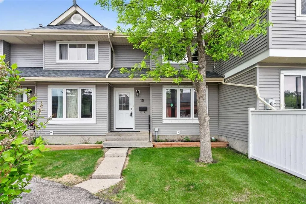 10 Falconer Terrace NE — photo 3