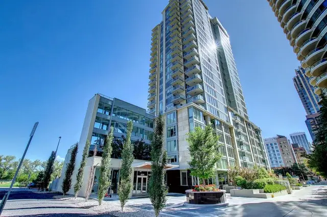 1025 5 Avenue SW #2106