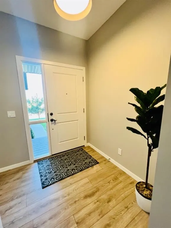 46 Legacy Grove SE — photo 2