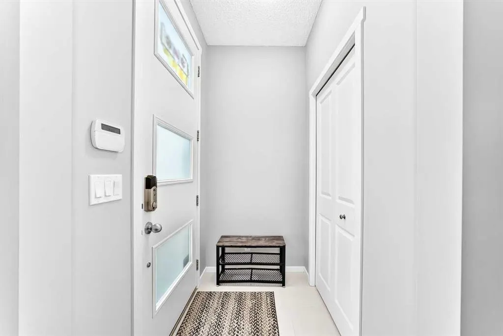 680 Walden Drive SE — photo 3